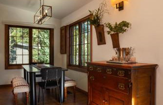 Mountain Cabin with Hot Tub, Scenic Views, Fire Pit, by Forest & Peak Retreats - Foto 13