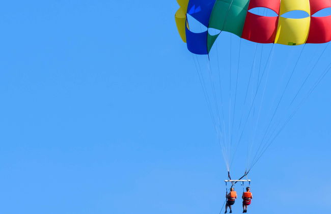 Parasailing a Roatán - Foto 1