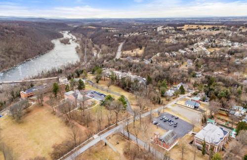 Historic Queen Anne Family Home w Modern Comforts - Foto 48