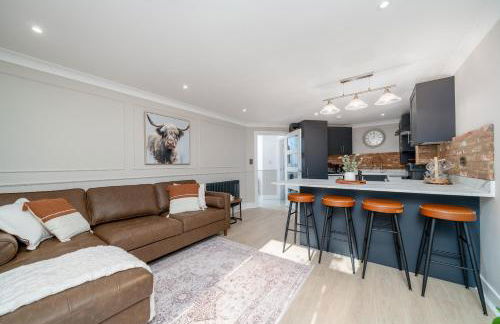 2 Bed Flat in Woking Central - Foto 51