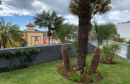 Funchal Apt- Sleeps 2 - Pool & Parking - Madeira - Foto 81