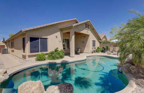 Golfers Oasis with Heated Pool in Avondale! - Foto 1