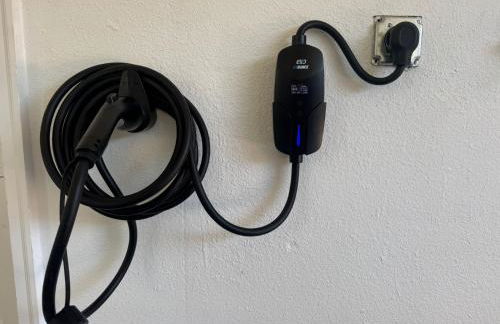 Serene 5BR 2BA Winter Home with Hot Tub & Fire Pit - Foto 33