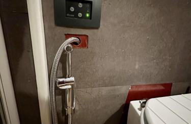 BrightOwl Waterside Narrowboat Cottage Experience - Foto 33