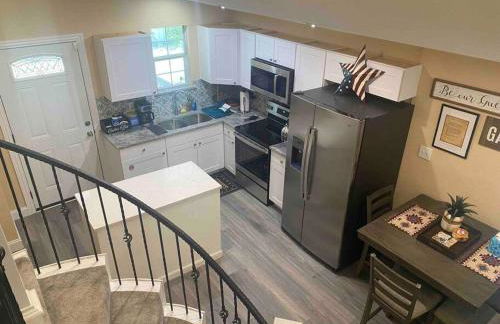 StockYards-BBobs-4mins! GrayLee House.4-Bedrooms - Foto 15