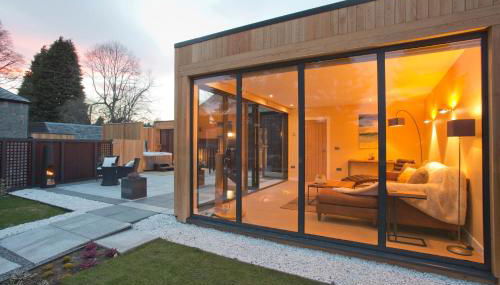 The Invergarry - Royal Deeside Luxury 5 star Couples Retreat with Hot Tub, Aboyne - Foto 5, Garden view