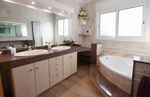 Catalunya Casas Stunning Villa with private pool 33 km to Barcelona - Foto 22