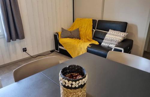 Chalet 18 tout confort pour un séjour dans domaine avec Piscine et en bordure Lac avec plage artificielle - Foto 10