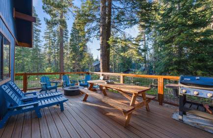 Minutes to Skiing & Lake Hot Tub, Fire Pit, Deck Indigo Owl by Avantstay - Foto 62