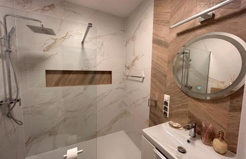 BoleslaviaApartments - Apartament Merci 1, parking free, air conditioning - Foto 8