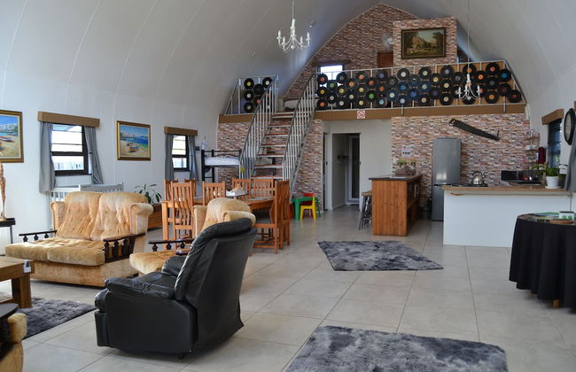 Arch Cabins Self Catering - Photo 12