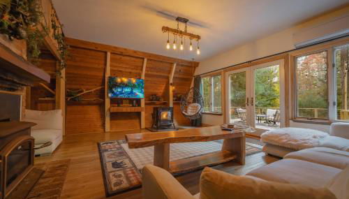 Enchanting River- Water Front A-Frame Cabin - Foto 5