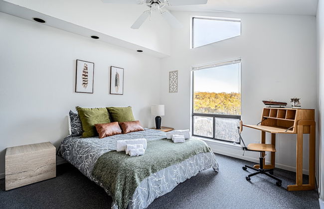 5br Home w/ Pool and a View! - Foto 3