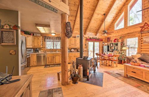 2-Acre Cabin in Pinetop-Lakeside with Fenced Yard - Foto 6