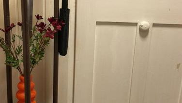 Mid Century 2 Zimmer Voll ausgestattete Kuche 75 Zoll TV Kingsize - Foto 5