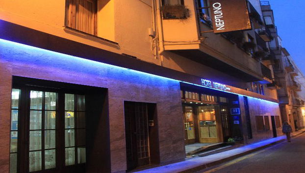 Apartamentos Neptuno Calella - Foto 2