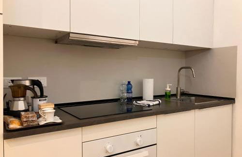 ROSSENA HOME tranquillo appartamento, con giardino, vicino al centro ed all'Ospedale Santa Maria Nuova SMN - Foto 53