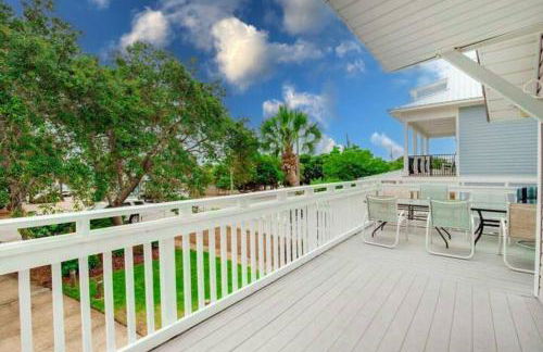 Say YES To Spring! 4BR Home w private pool 2 min to Destin beaches - Foto 6