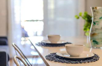 Jennifer's Chic 2nd Floor Apt Private Deck w Views - Photo 17