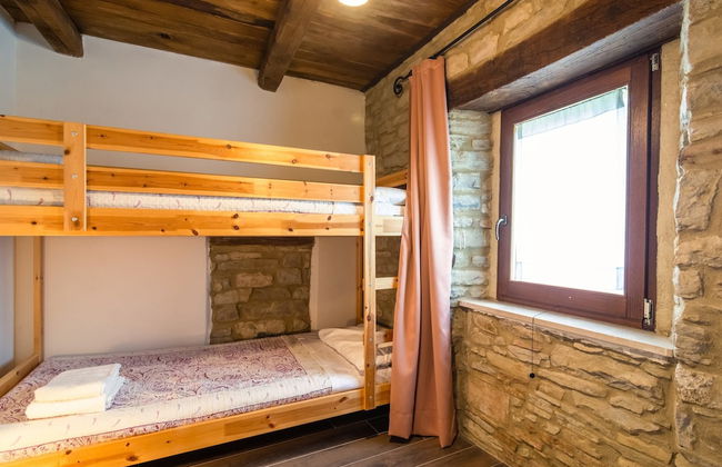 Beautiful Apartment in Sestino With Garden - Photo 15