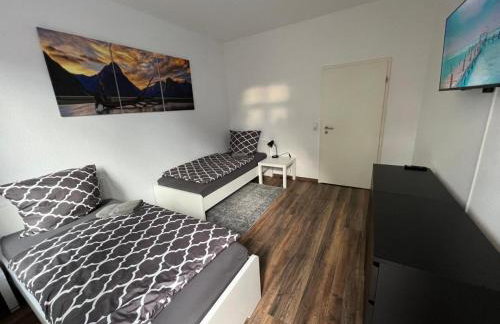 Möblierte Wohnung mit ruhiger Terrasse in bester Lage für Feriengäste und beruflich Reisende AW12A-I - Foto 2