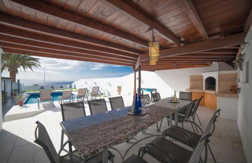 Stunning sea view villa with 6 bedrooms & heated pool - Villa Renaissance - Photo 6