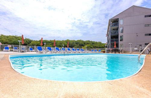 B Lakefront! Remodeled, Boat Slip, Patio Views, Pool, Boat Ramp, WIFI - Foto 52