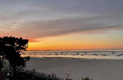 Première ligne - Vue mer exceptionnelle - Accès direct plage - Grand balcon - Parking privatif clos - Tout à pieds - Foto 18