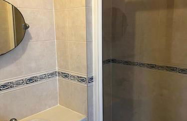 Westward Ho! Oceanview Getaway with Parking - Foto 9