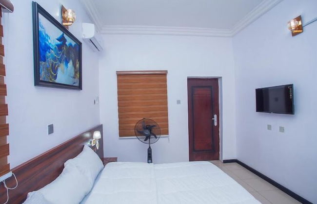 Readyhomes Shortlets and Apartments - Foto 3