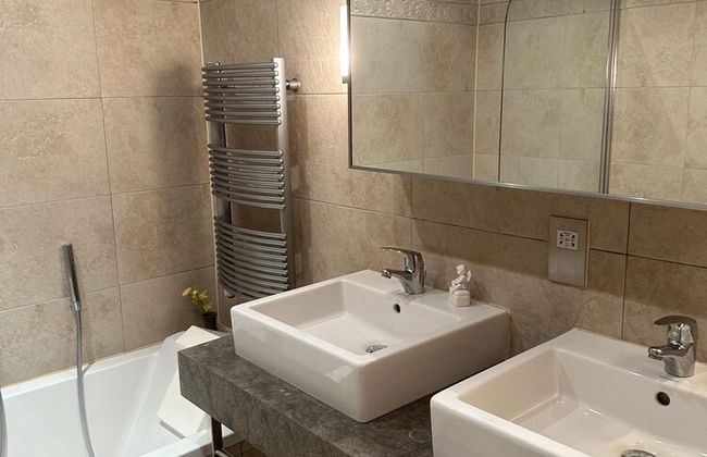 Britain in the Sun at Luxurious Ocean Village - Foto 10