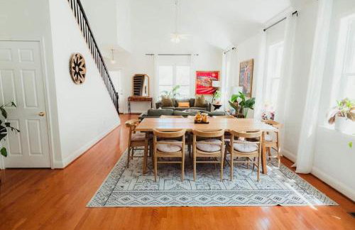 Huge Beach Bungalow- Yard, Beach Pass, King Beds - Foto 3