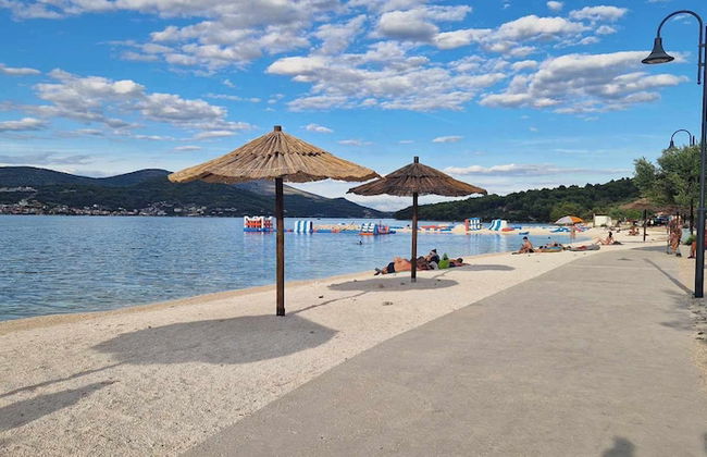 Cute apartment in stone house near sea - Foto 1