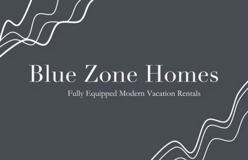 Minimalist Seaside Apartment with Private Patio and Parking - Blue Zone Homes - Foto 4
