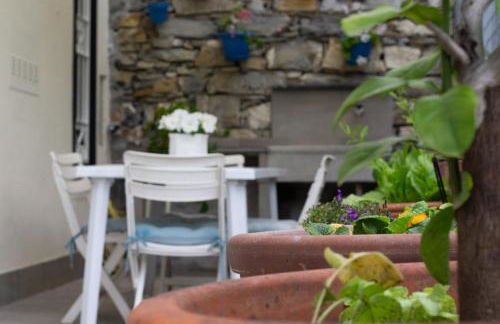 WELCOME RIVIERA - FIOCCO DI MARE elegante e moderno appartamento completamente rinnovato situato in una zona tranquilla -toll parking at 15 euro per day to be booked in advance -subject to availability - Foto 5