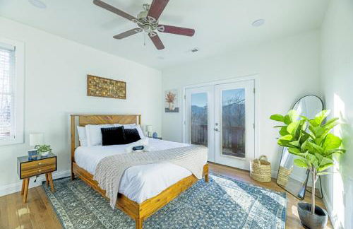 Ridgetop Hideaway 12-Guest Oasis with Hot Tub & Epic Views Near Winery Tours & Trails - Pets are allowed by request - Foto 4