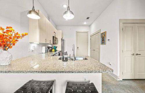 Studio by TCU, Stockyards & Zoo- Pool, Parking&Gym - Foto 24