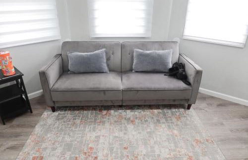 3Bed 2Bath Apt Near NYC plus Parking and Laundry - Foto 19