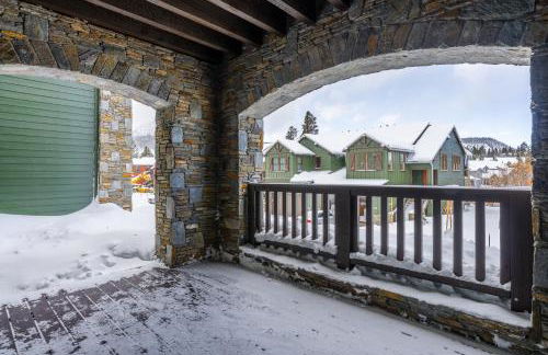 Newly Built Updated 3 Bed 2 and a half bath Creekhouse at Snowcrk Resort 1463 Amazing Mountain Views - Photo 52