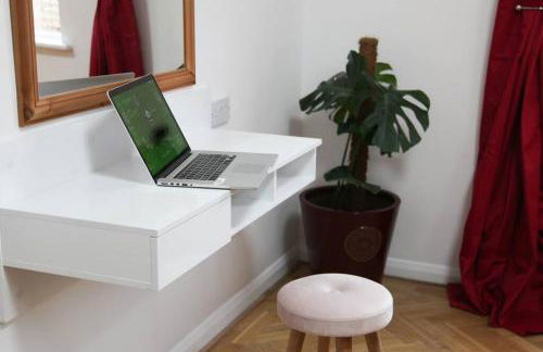 The Writer's Studio (stylish garden guesthouse) - Foto 33