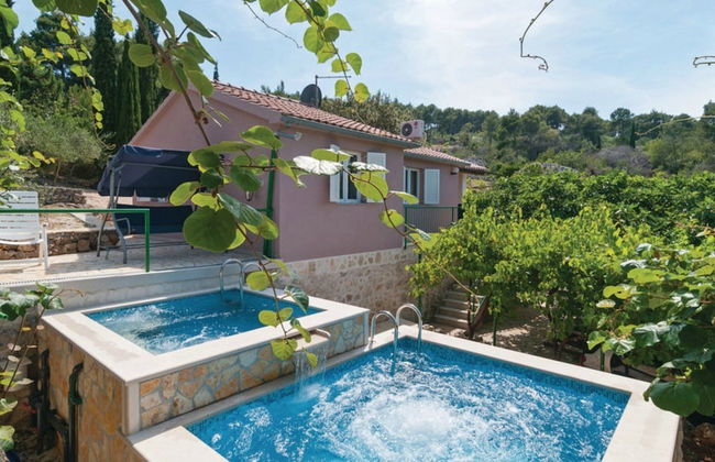 Holiday Home Blossom - Four Bedroom Holiday Home With Outdoor Pool and Jacuzzi - - Foto 18