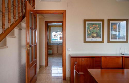 AT130 Casa con piscina privada, aire acondicionado y garaje - Foto 9