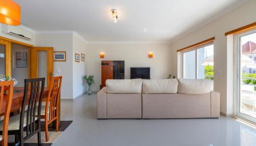 Close to the sea, to Lisbon and to your heart - Foto 2