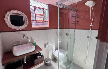 Villa do Aconchego - Casa Decorada para até 6p - Próxima ao Centro - Churrasqueira - Foto 15