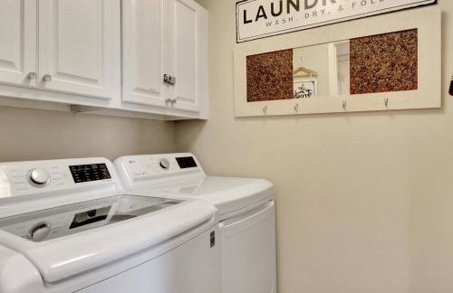 Pool and Dock Access Lakefront Hot Springs Condo! - Foto 32