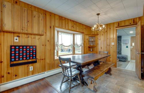 Game Room, Hot Tub and Fire Pit Pocono Lake Escape! - Foto 8