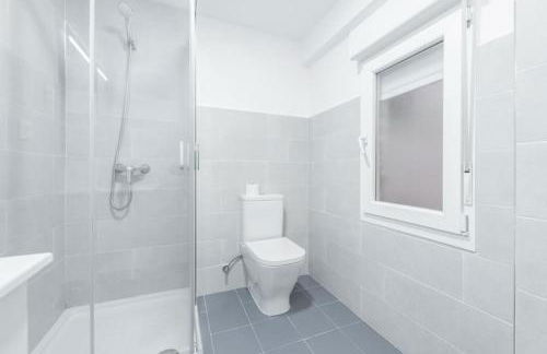 Reformado , céntrico , wifi. - Foto 36