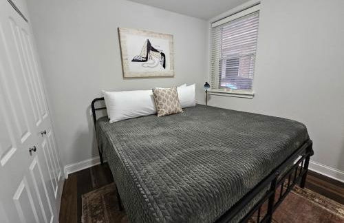 Cozy King Bed Stay at the Historic Inman - 201 - Foto 7