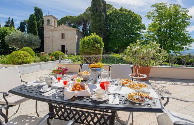 Splendid Villa in Macerata With Pool & Views - Foto 11