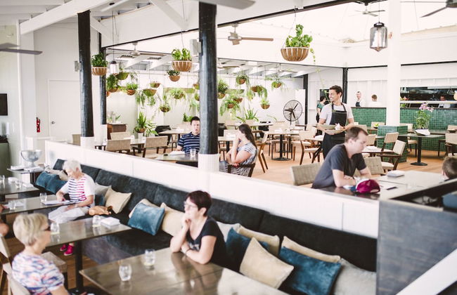 Alamanda Palm Cove by Lancemore - Photo 53